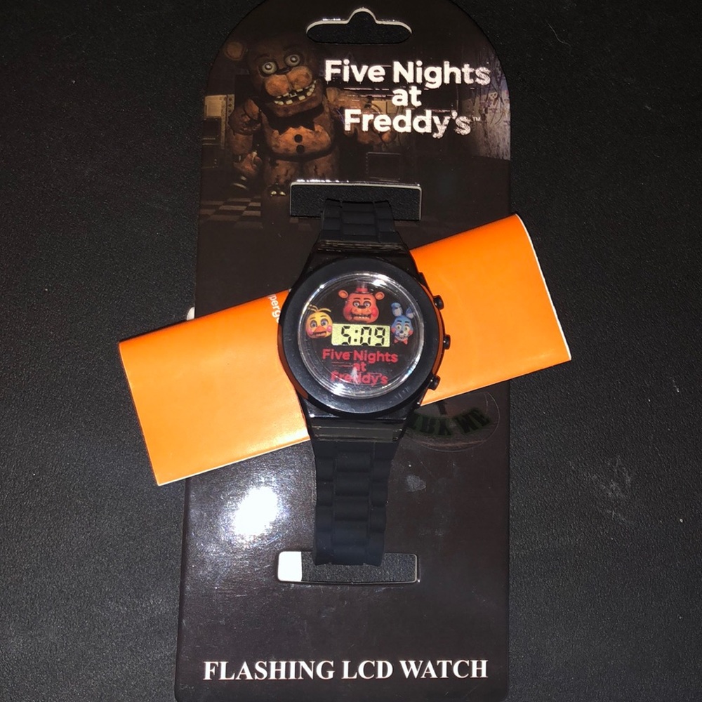Five Nights at Freddys kids watch New!